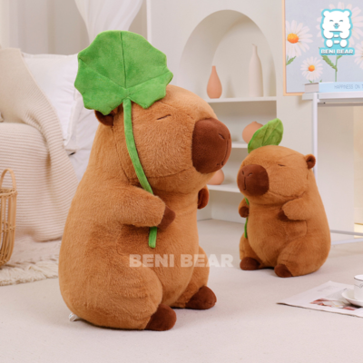 Chuột Bông Capybara Cầm Lá