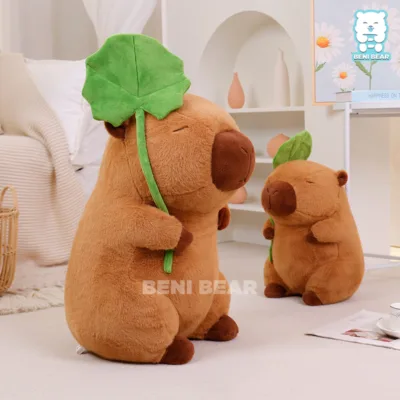 Chuột Bông Capybara Cầm Lá