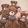 Bộ sưu tập Gấu Teddy lông xoắn socola đủ size từ 80cm đến 1m6 – thiết kế đơn giản nhưng không kém phần tinh thế, màu sắc vô cùng sang trọng