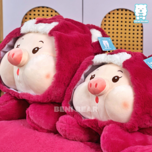 Heo Cosplay Lotso Nằm