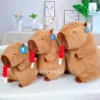 Capybara ngồi lim dim chill cùng xiên kẹo, đúng kiểu "ăn là đỉnh cao của thư giãn".