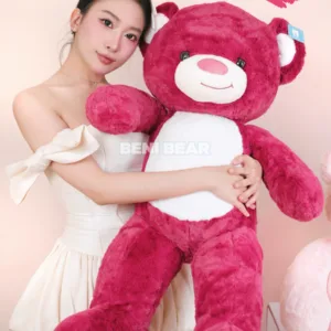Bé gấu "đỏ mặt" vì được ôm nhiều quá, biểu tượng của sự ngọt ngào 💞