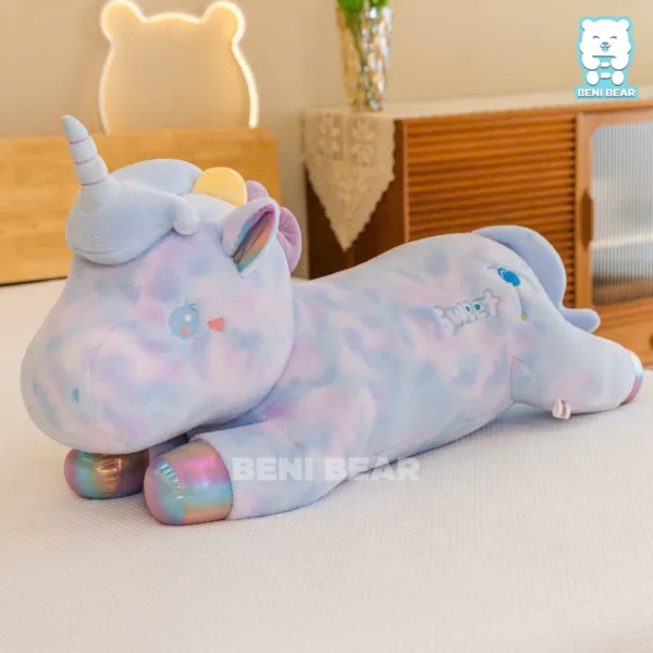 Bé kỳ lân dáng nằm siêu chill luôn nè