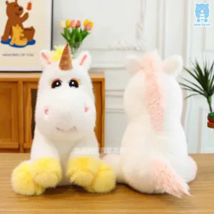 Gấu bông kỳ lân chibi chụp trước và sau, sừng vàng, chân vàng, đuôi hồng cực dễ thương