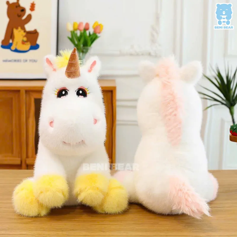 Gấu bông kỳ lân chibi chụp trước và sau, sừng vàng, chân vàng, đuôi hồng cực dễ thương