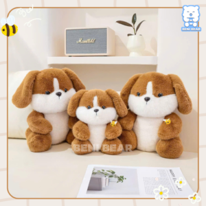 Chó Nâu Ong Vàng có nhiều size, tạo hình đáng yêu với chú ong trên tay.