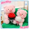 Gấu Bông Độc Đáo: Heo má hồng, ôm bó hoa xinh, nhìn là yêu ngay.