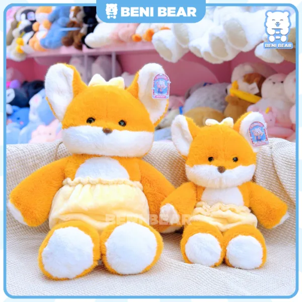 Hai chú gấu bông Cáo Baby Mặc Bỉm Beni Bear, kích thước khác nhau.