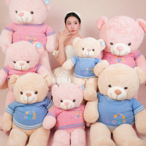 Hình ảnh sản phẩm Gấu Teddy Áo Len Love Cầu Vồng