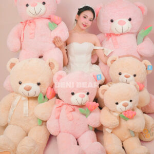 Hình ảnh sản phẩm Gấu Teddy Ôm Hoa Thêu Tim Love