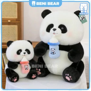 2 Gấu trúc bông ngậm bình sữa màu xanh hồng dễ thương.