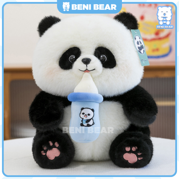 Gấu trúc ngậm bình sữa màu xanh baby cute.