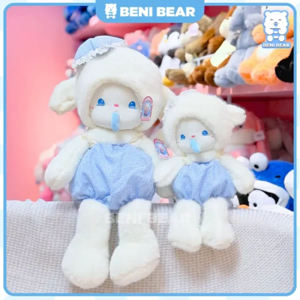 Cừu Bông Yếm Kẻ Rút Nước Mũi - đã có mặt tại cửa hàng gấu bông Beni Bear.