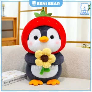 Gấu Bông Cánh Cụt Mũ Dâu Ôm Hoa