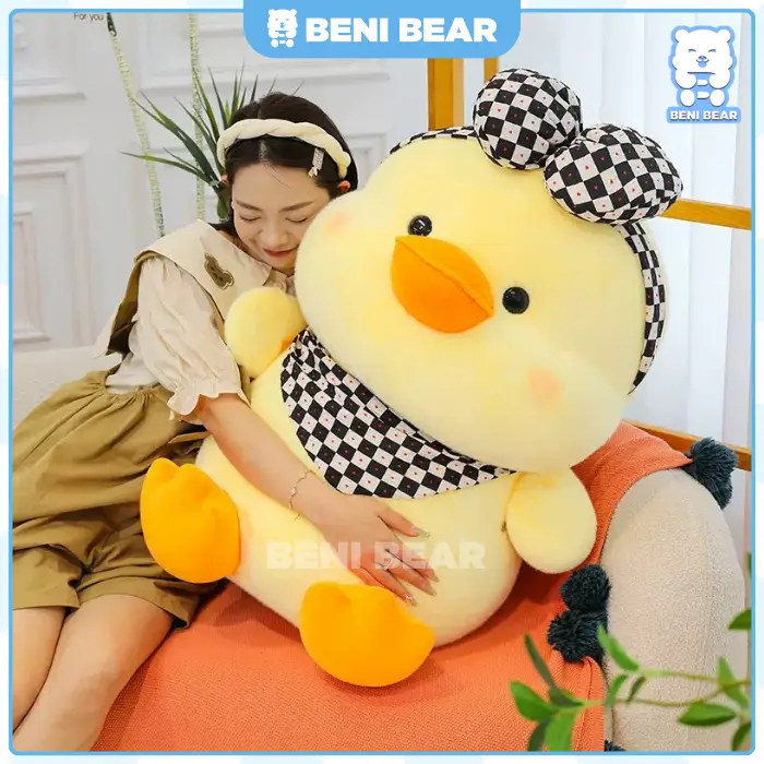 Hình ảnh sản phẩm Gấu Bông Vịt Vàng Nơ Kẻ Caro